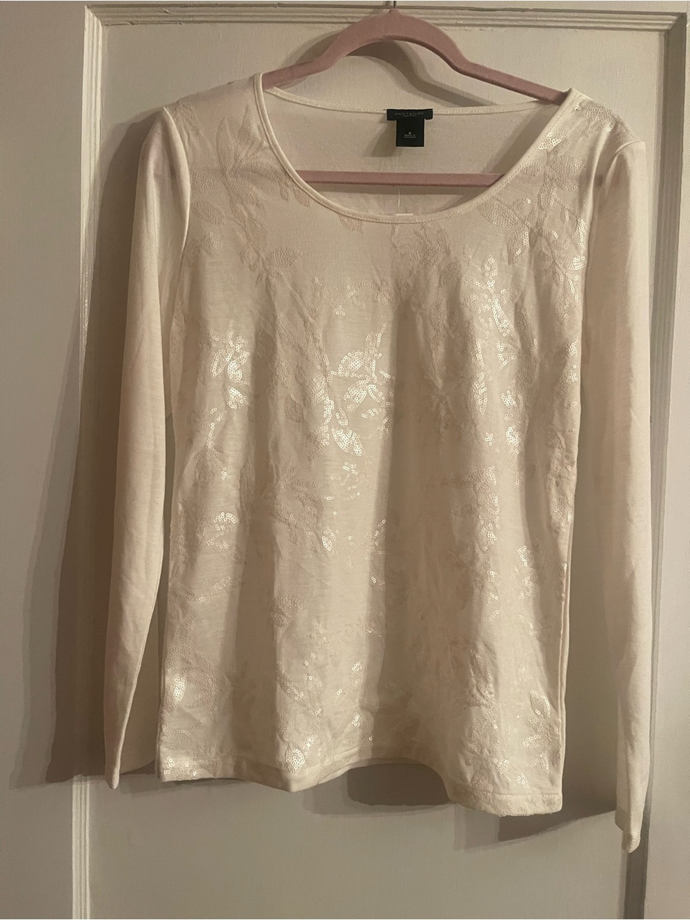 Ann Taylor Factory Cream Floral Sheen Scoop Neck Long Sleeve Top